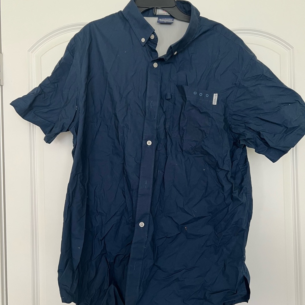 Columbia Men's Deep Blue Casual Shirt
